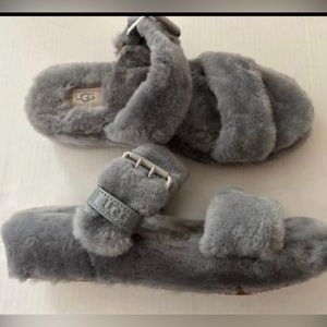 UGG Women’s grey “fuzz yeah” slipper/sandals